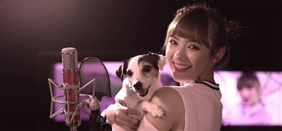 hot girl beo dat may troi anh 8