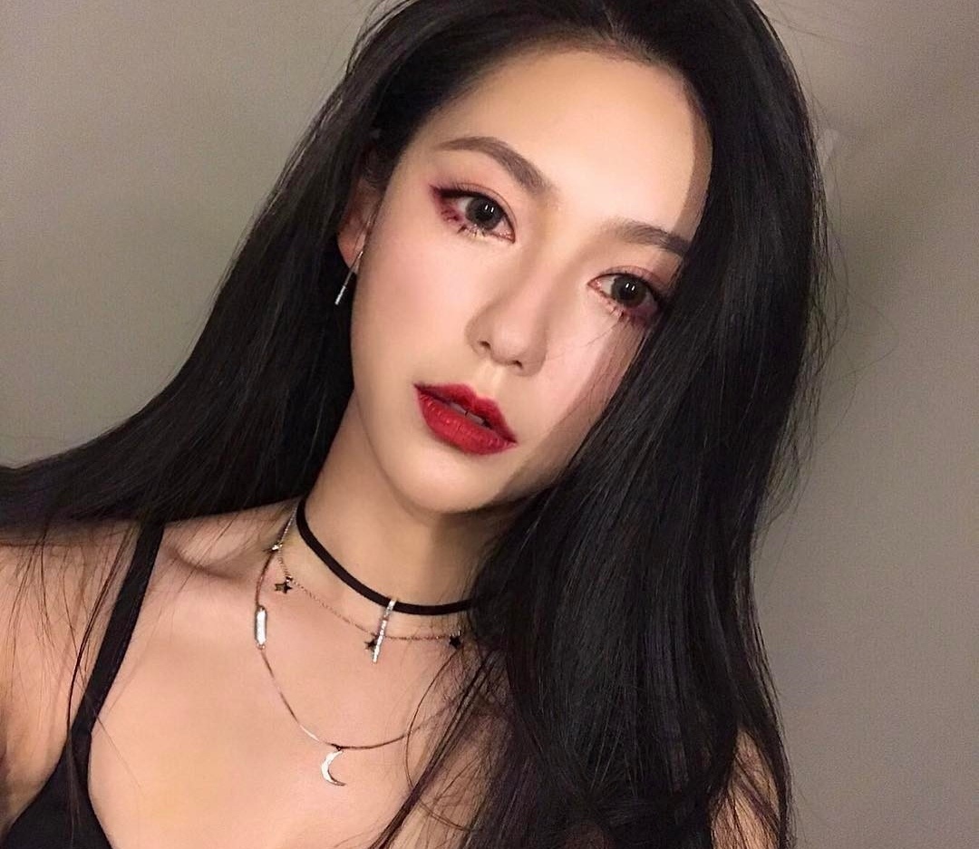 Nee khoe giong hat ngot ngao, truyen cam hinh anh