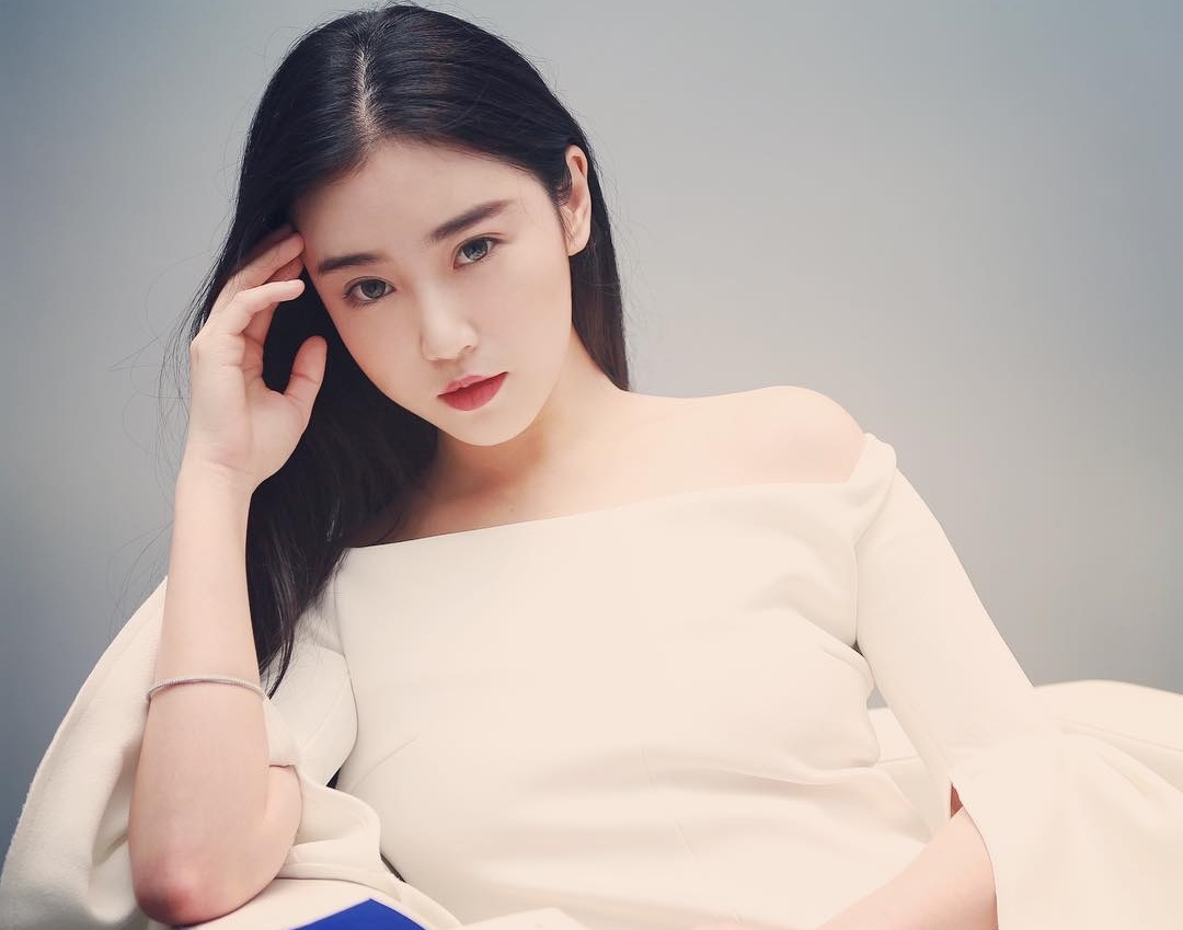 nhan sac nu than mang xa hoi trung quoc anh 2