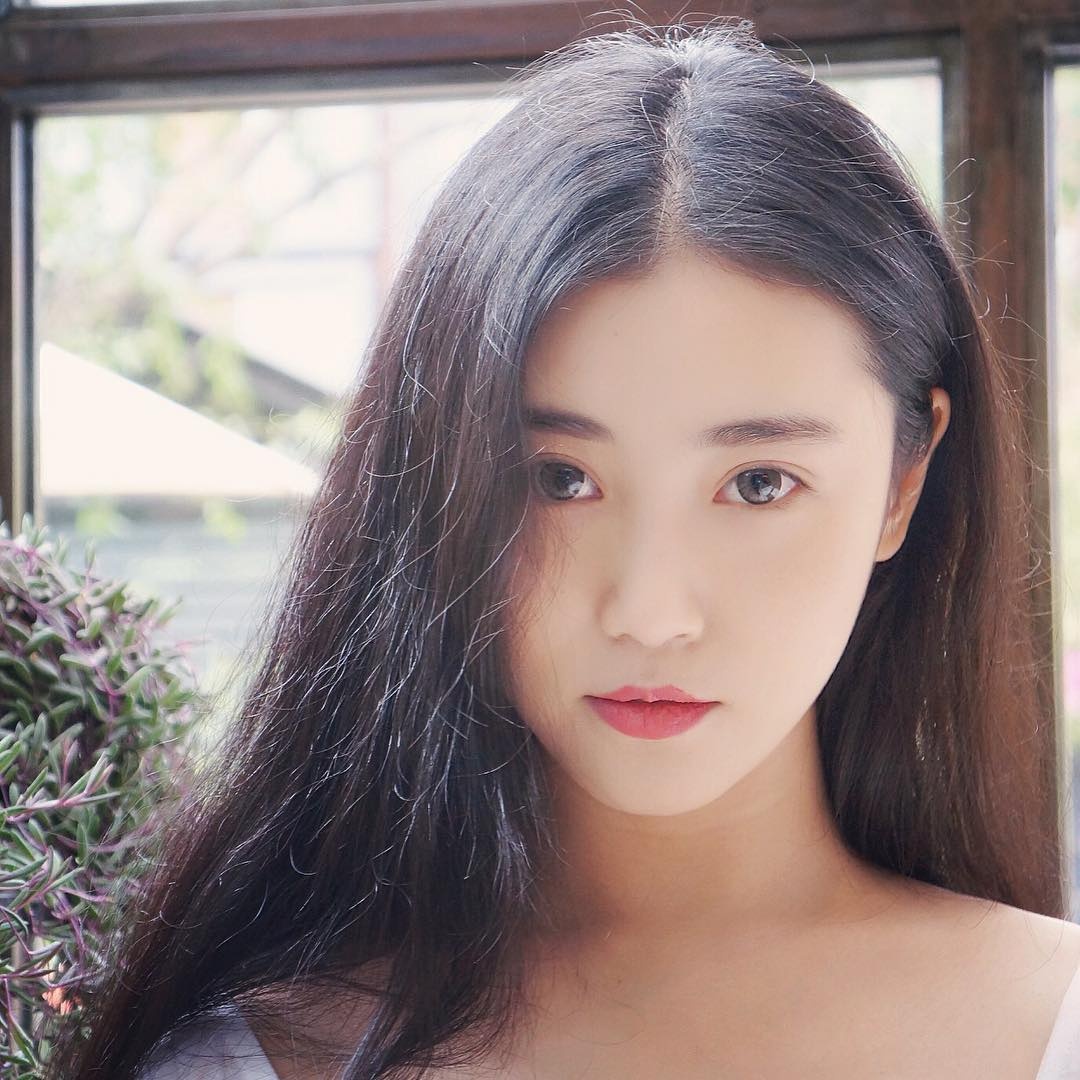 nhan sac nu than mang xa hoi trung quoc anh 10