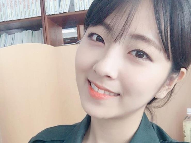 Nhan sac nu ha si noi tieng tren mang vi xinh nhu hot girl hinh anh