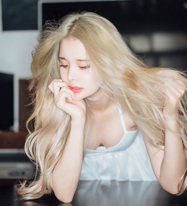 nguoi mau han quoc goi cam anh 9