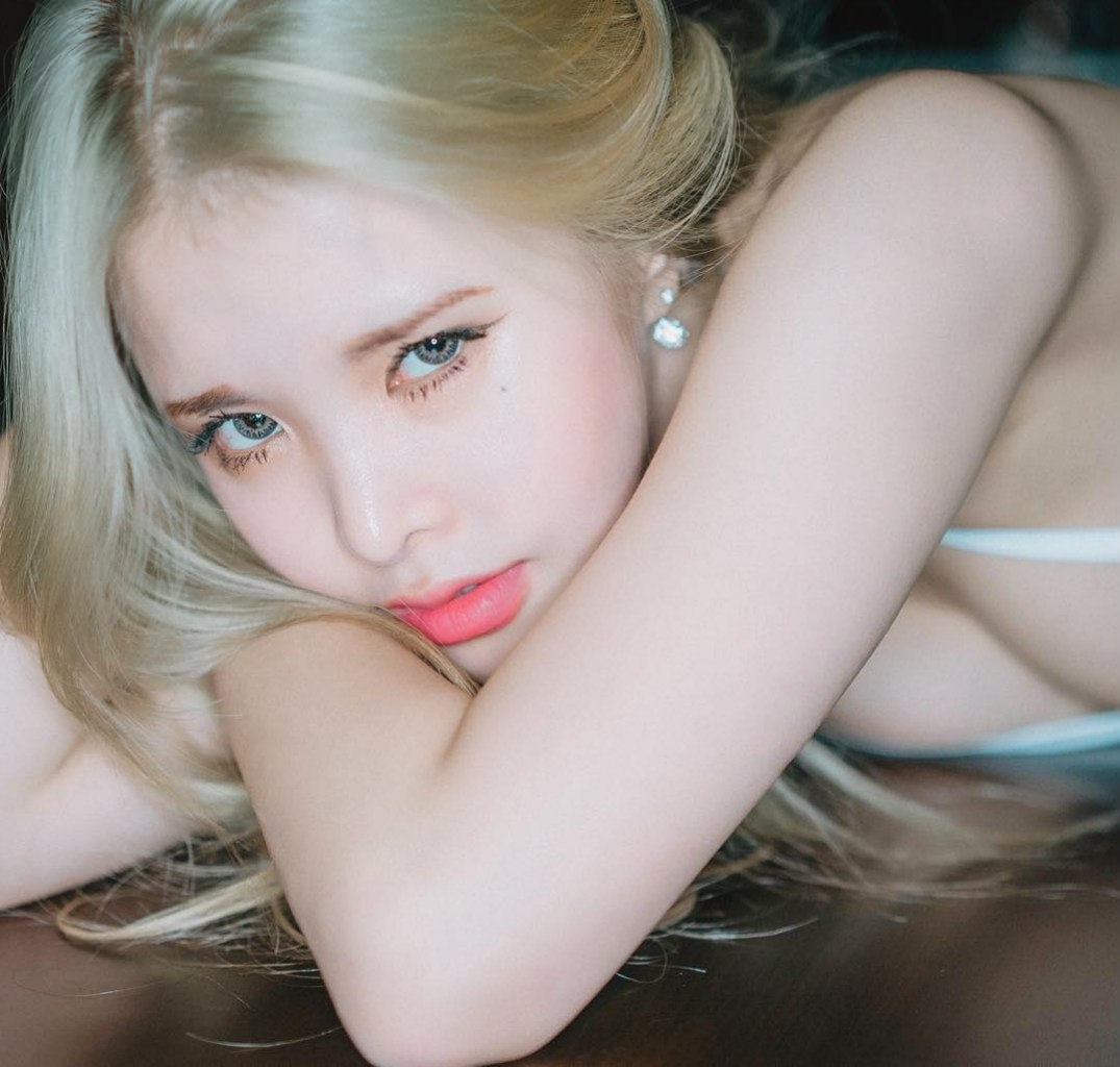 nguoi mau han quoc goi cam anh 2