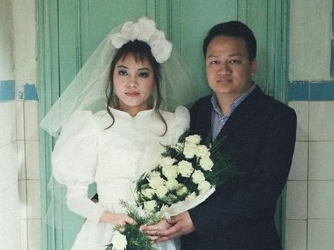 Dan mang thich thu voi bo anh '100 nam dam cuoi Viet Nam' hinh anh