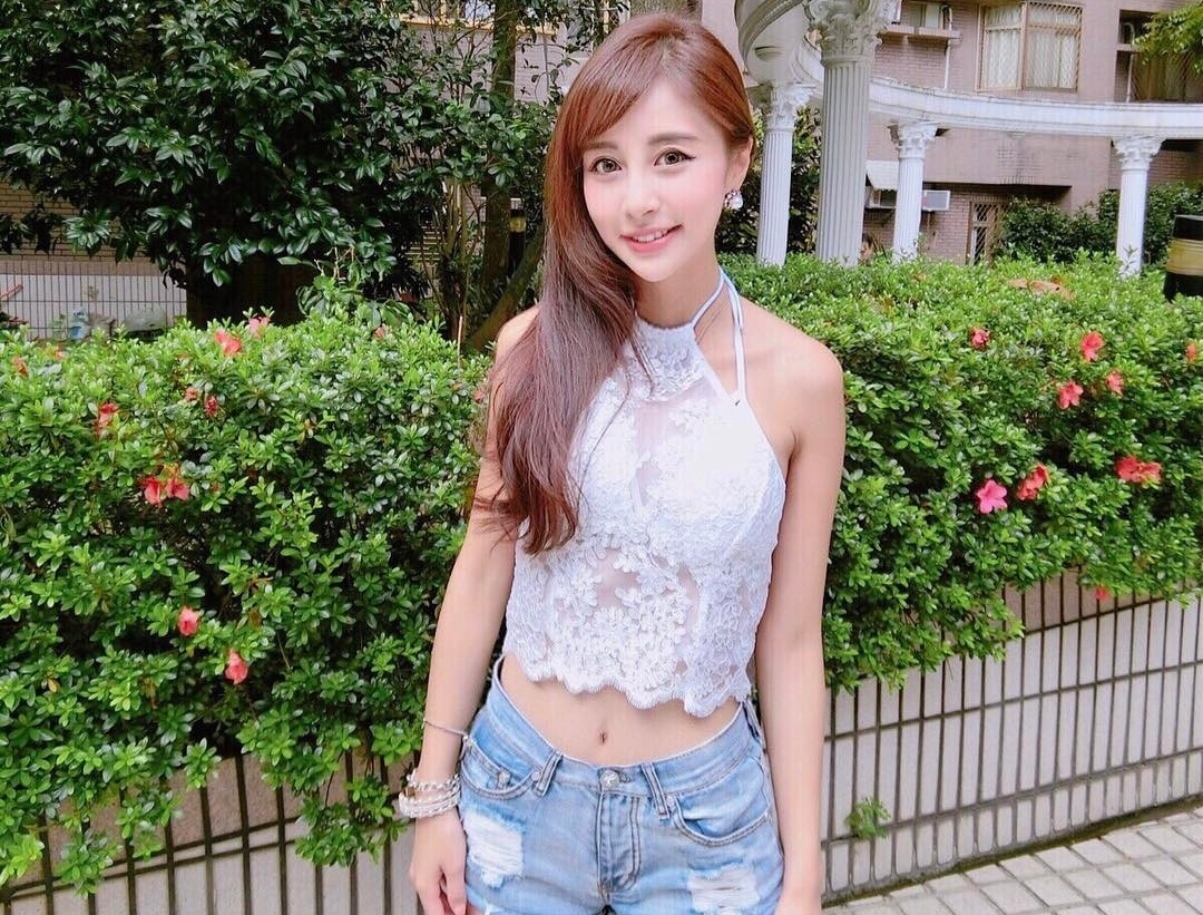 tiep vien hang khong xinh nhu hot girl anh 7