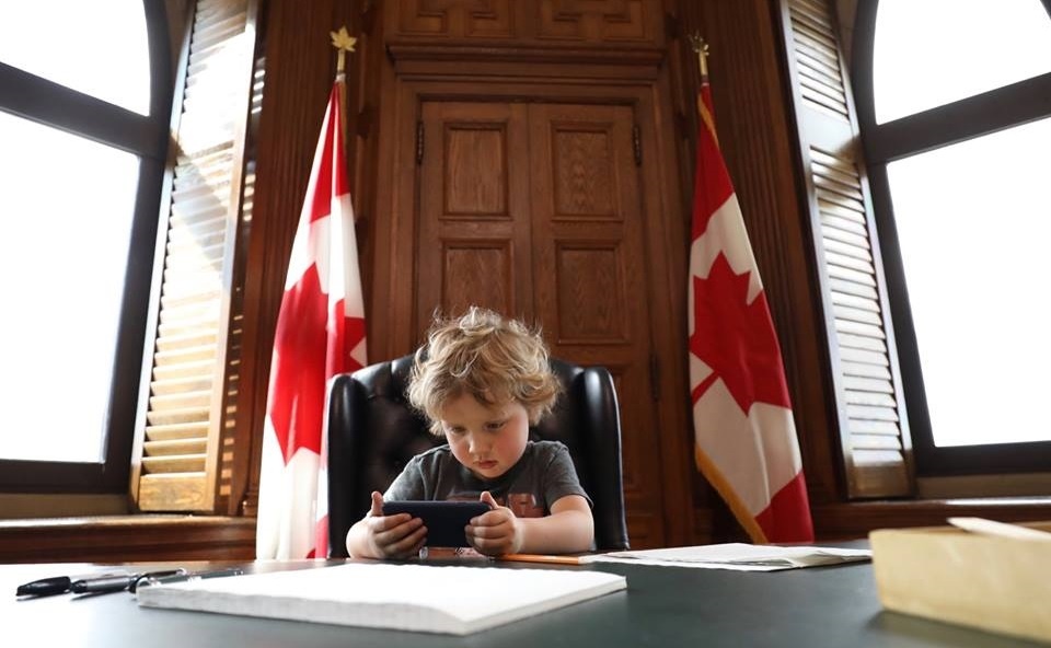 con trai thủ tướng canada ảnh 2 con trai thu tuong canada anh 2