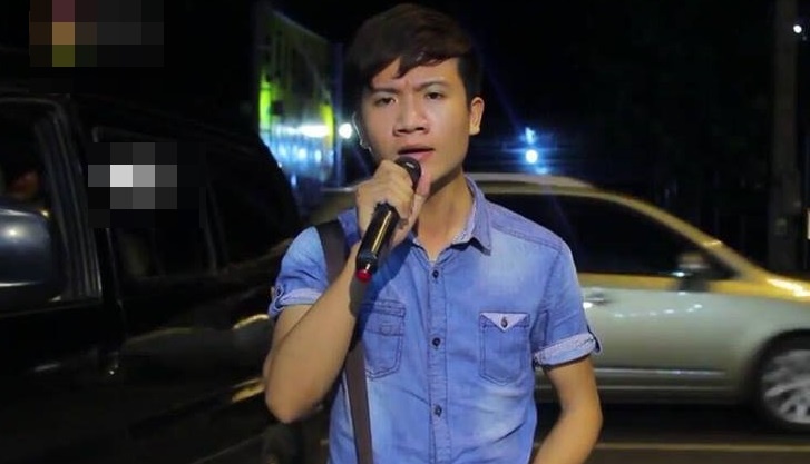 chiec khan gio am phien ban dan ca hue anh 2