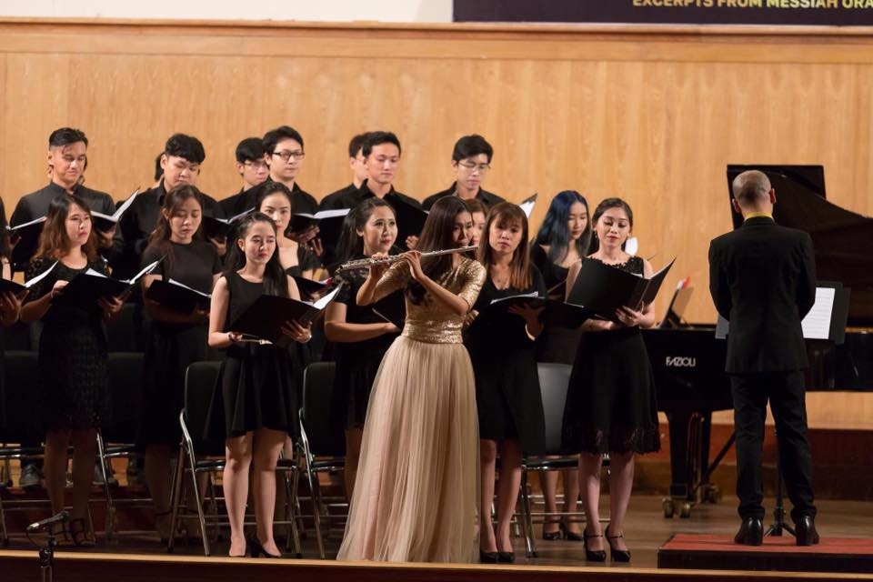 cô gái chơi sáo flute 12 năm ảnh 2 co gai choi sao flute 12 nam anh 2