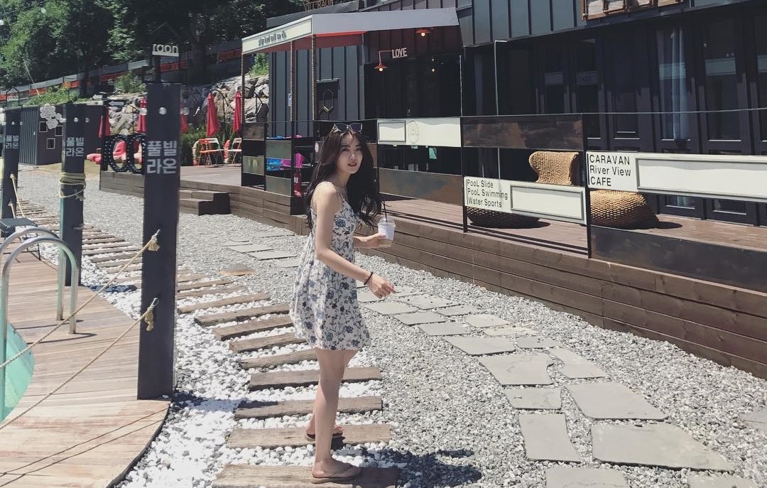 co gai han bat ngo noi tieng anh 6