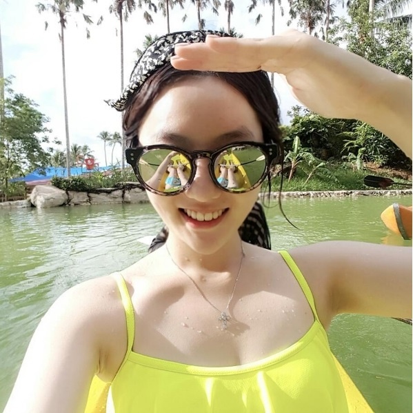 co gai han bat ngo noi tieng anh 7