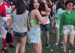 Co gai Han Quoc bat ngo noi tieng tren mang hinh anh