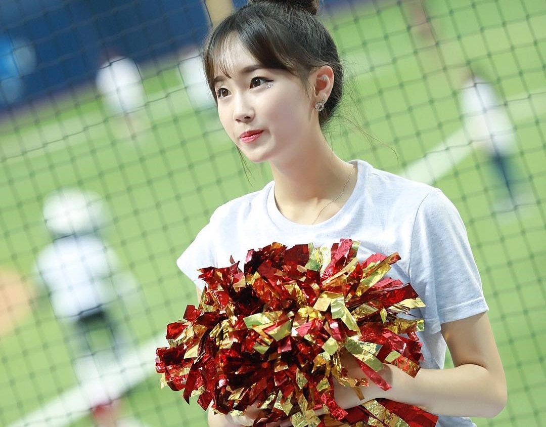 Man nhay day nang luong cua Ahn Ji Hyun hinh anh