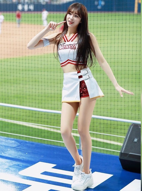 Seolhyun cua gioi cheerleader anh 13