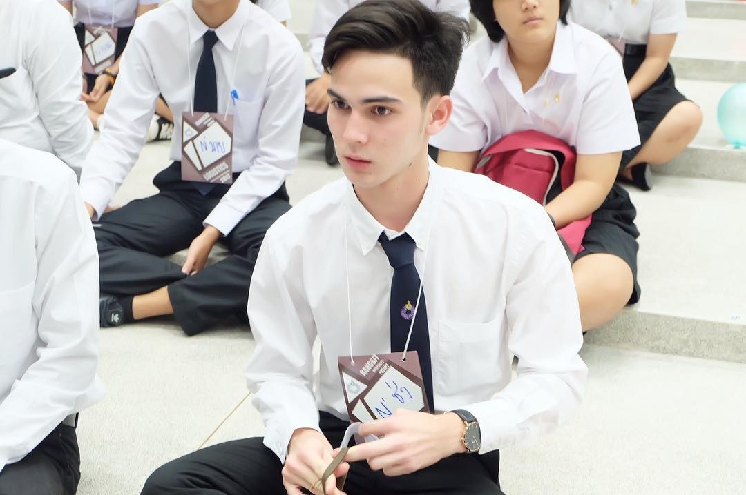 soái ca sơ mi trắng thái lan ảnh 2 soai ca so mi trang thai lan anh 2