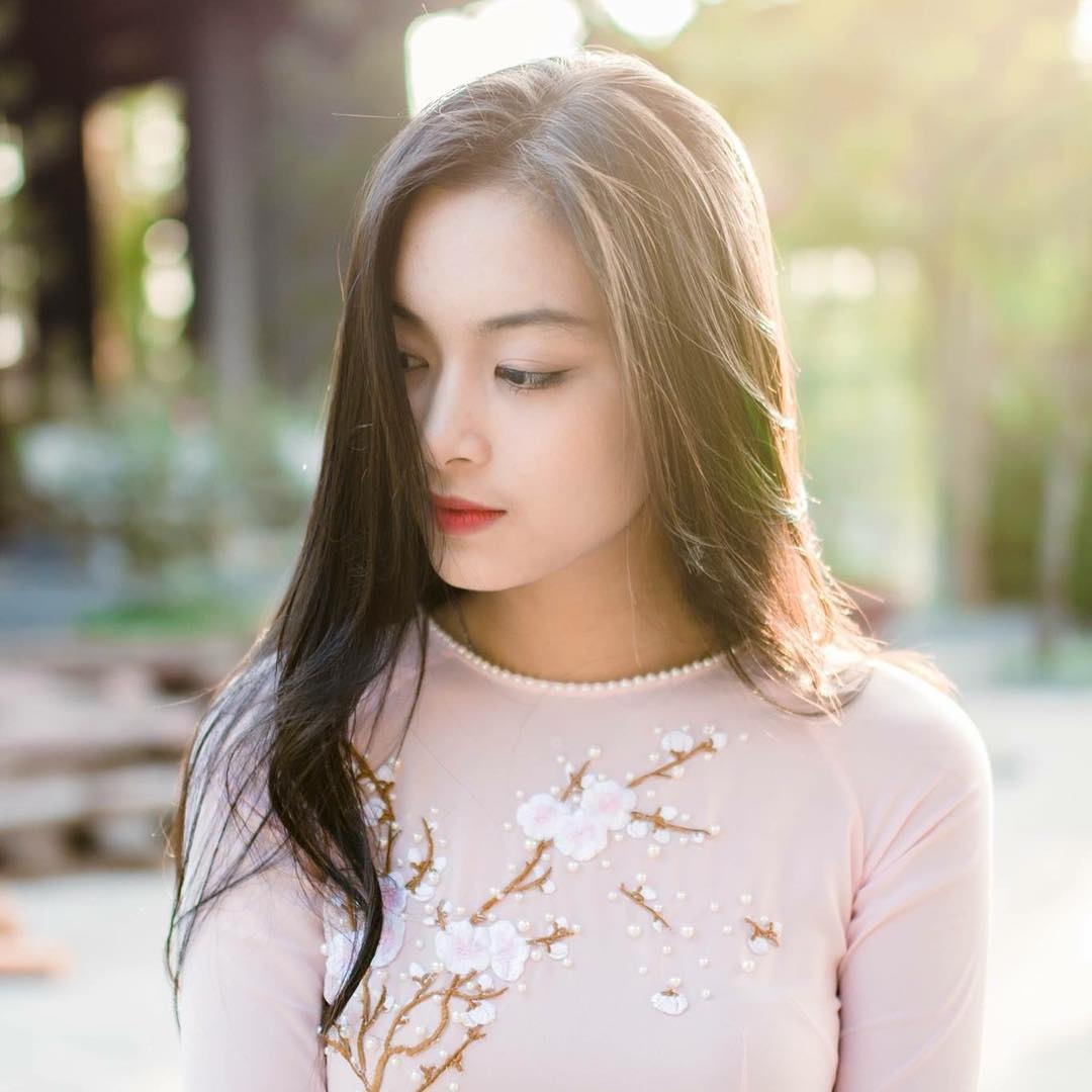 cô gái duyên dáng khi mặc áo dài ảnh 7 co gai duyen dang khi mac ao dai anh 7
