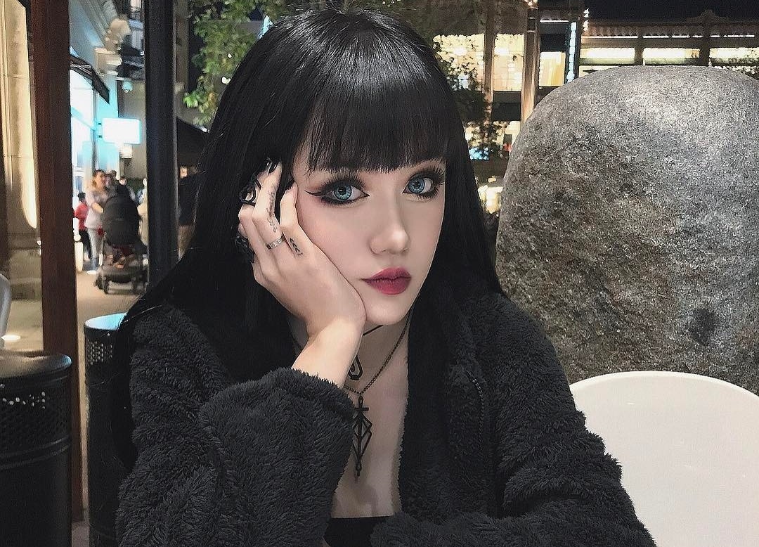 Kina Shen trong mot video quang cao hinh anh