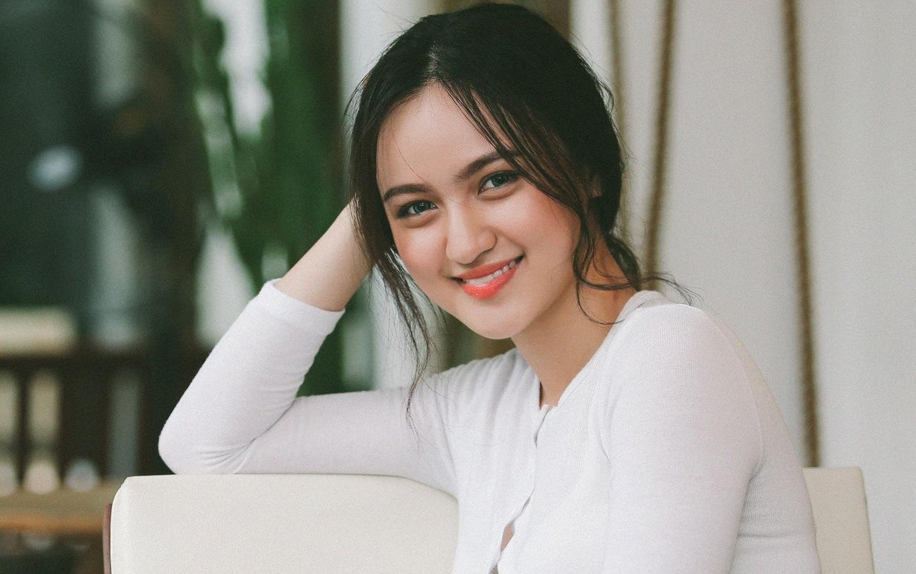 Hot girl Mai Tay tiet lo tung lam 'ban gai' ca si Cao Thai Son hinh anh