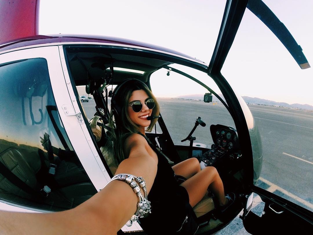 9X duoc dan mang goi la 'nu phi cong nong bong nhat the gioi' hinh anh