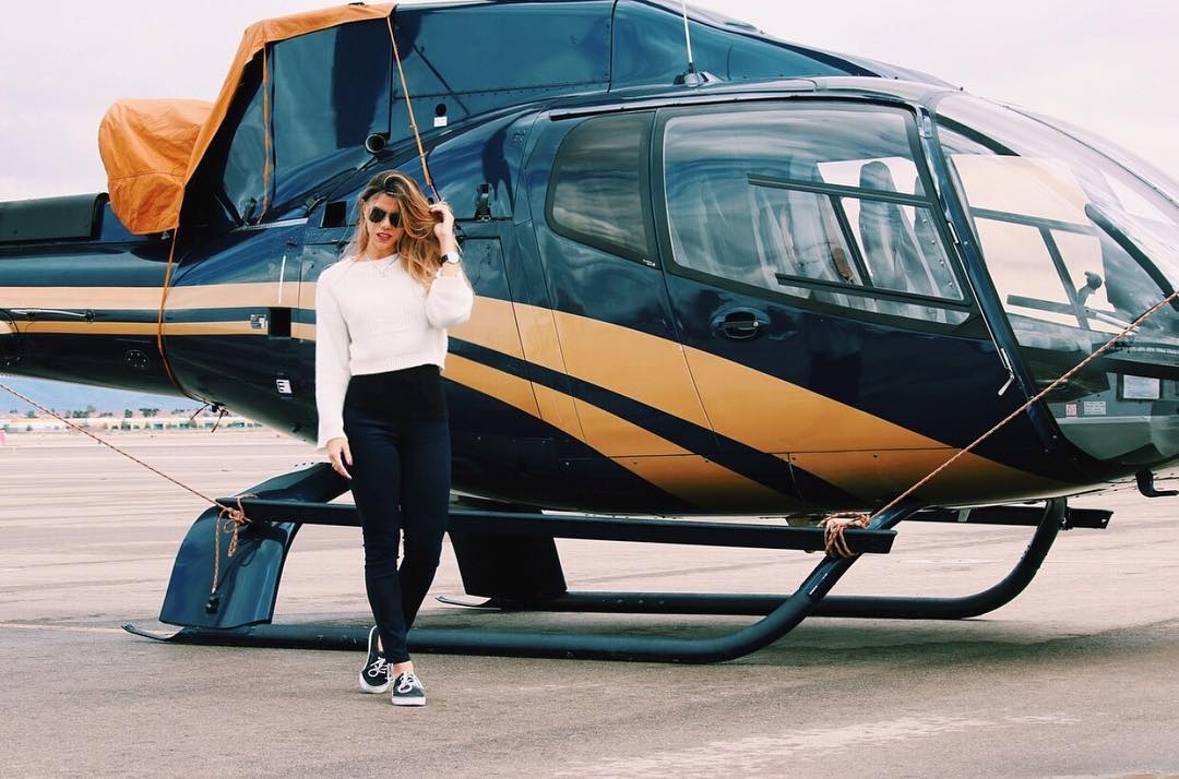 nu phi cong goi cam nhat the gioi anh 4