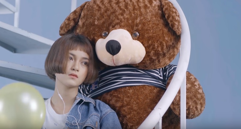 Co gai xinh xan dien xuat trong MV cua Thanh Duy hinh anh