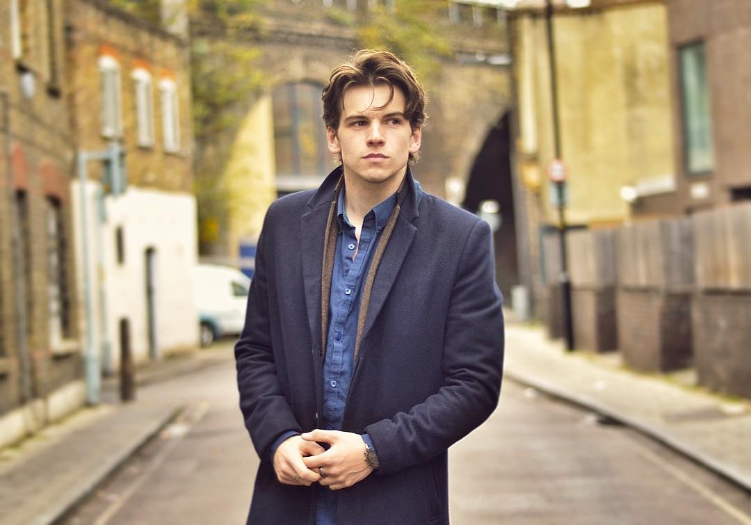 chang trai gia giong nhan vat harry potter anh 6