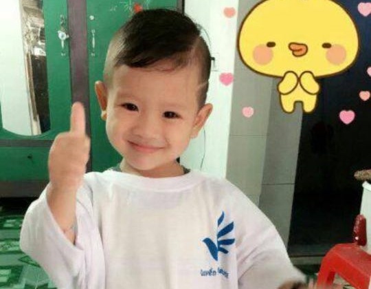 Bieu cam dang yeu cua nhoc ty 3 tuoi hinh anh