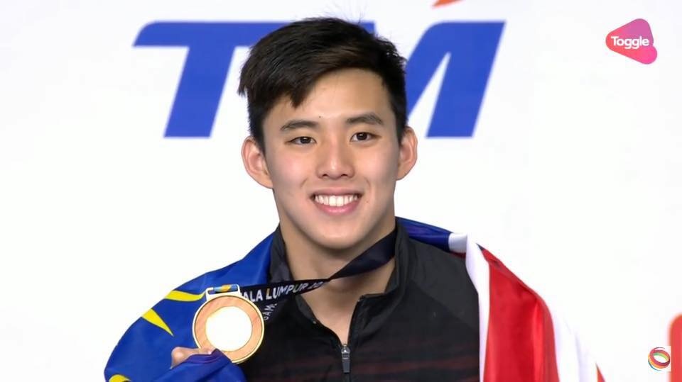 van dong vien boi loi dien trai anh 1