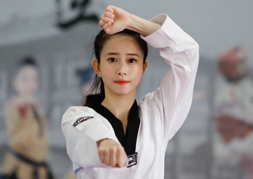 Nhung hot boy, hot girl cua lang the thao thi dau tai SEA Games 29 hinh anh