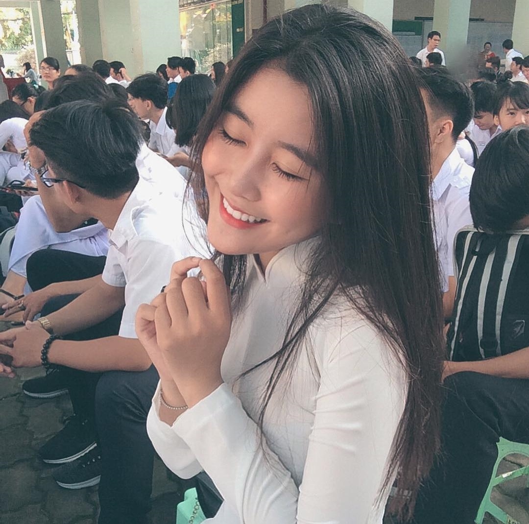 nu sinh ao dai anh 8