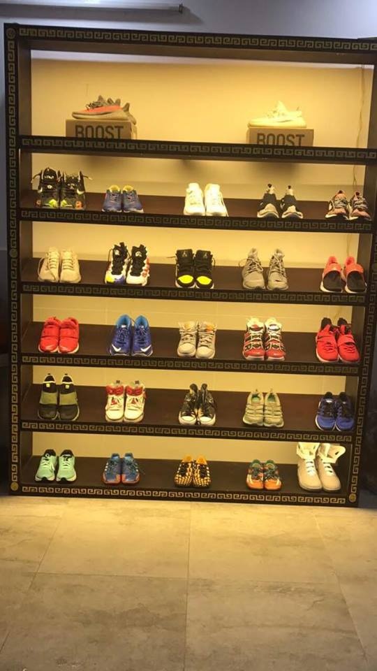 cau be 12 tuoi so huu bo suu tap giay khung anh 2