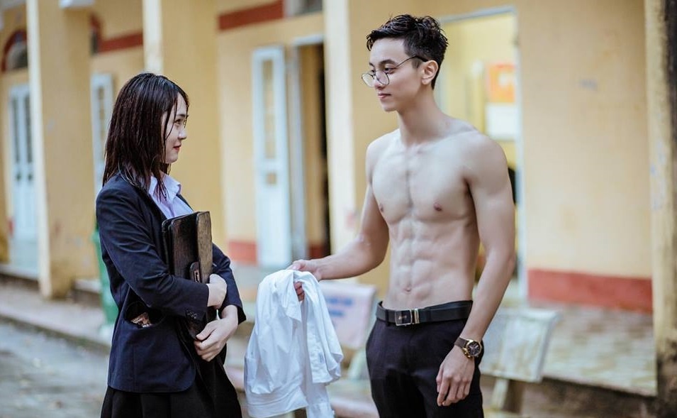 thầy giáo sáu múi ảnh 1 thay giao sau mui anh 1