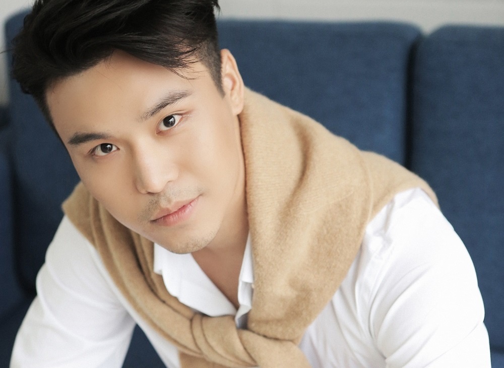 9X dien trai lam giam doc sang tao show dien de doi cho Mr. Dam la ai? hinh anh