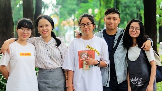 Voi gioi tre Sai Gon, tinh ban giua nam va nu van ton tai hinh anh