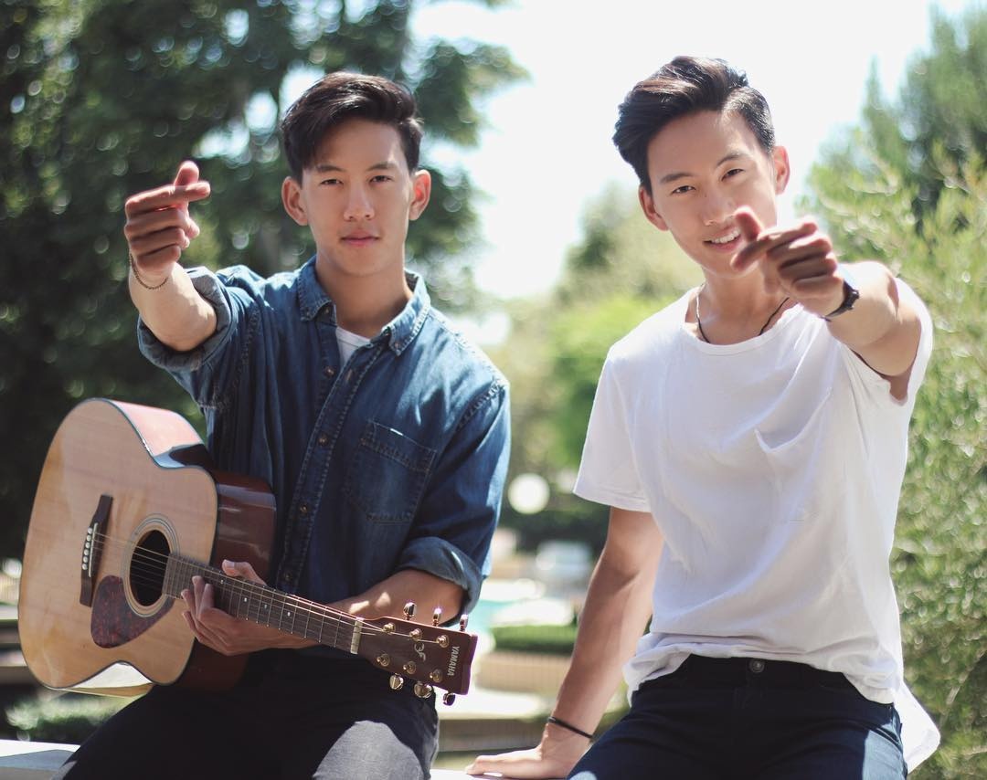 cap song sinh cover em gai mua anh 1