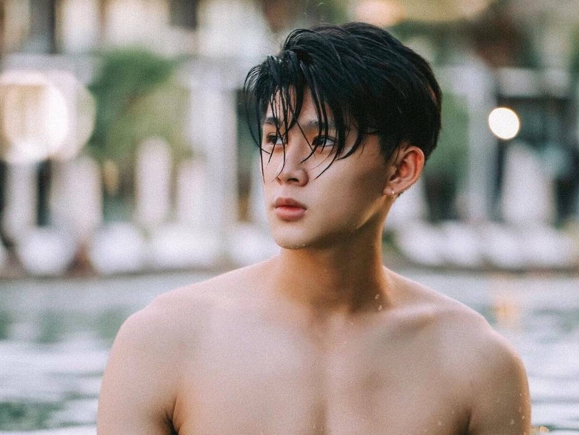 Nam chinh dien trai trong MV 'Ta con yeu nhau' cua Duc Phuc la ai? hinh anh