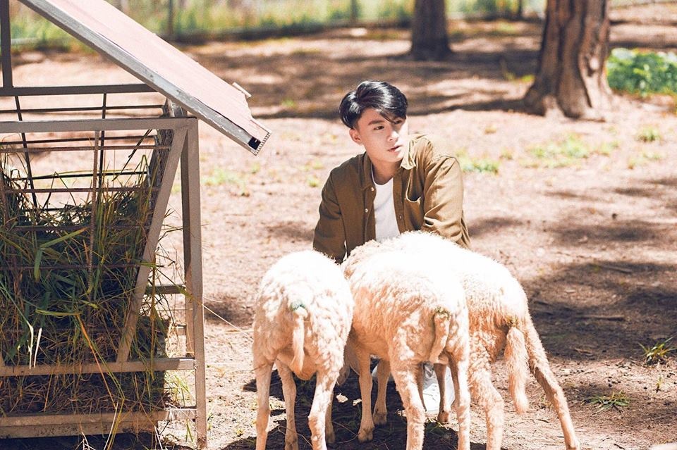 mv ta con yeu nhau anh 1