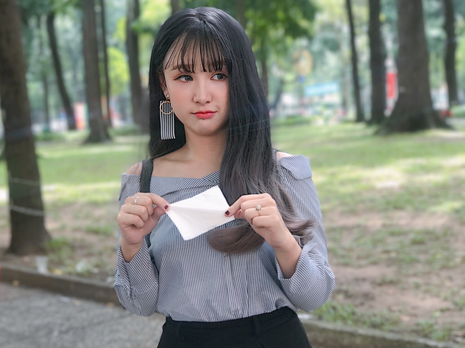 hot girl cover yen tatoo anh 4