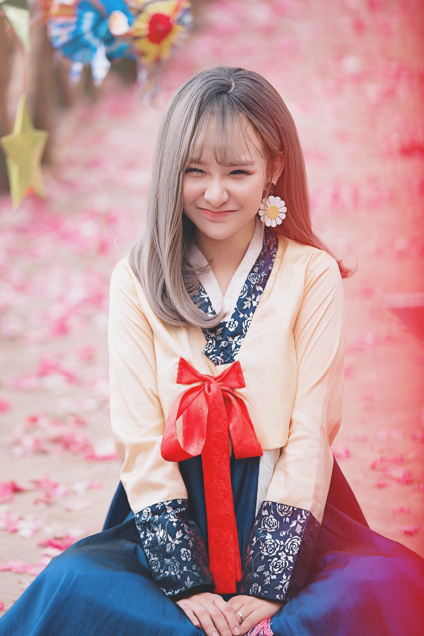 hot girl cover yen tatoo anh 6