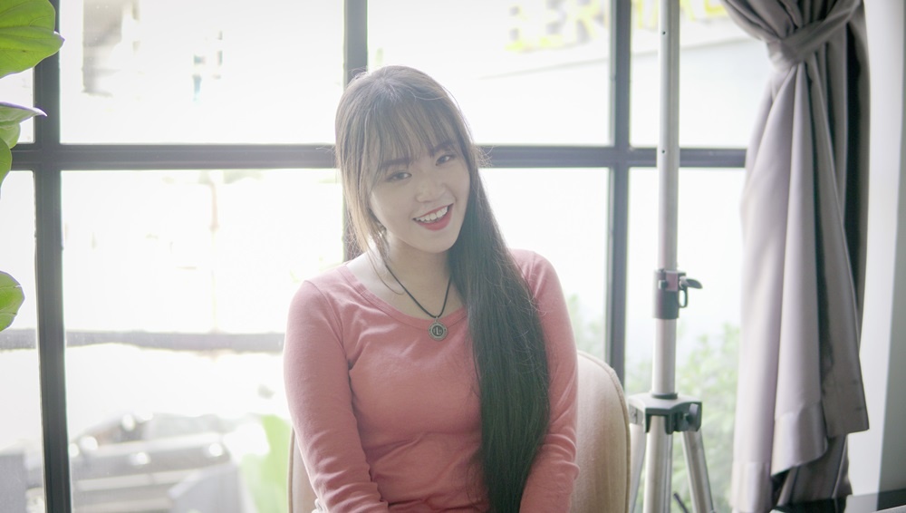 co gai toc dai 2 m anh 1