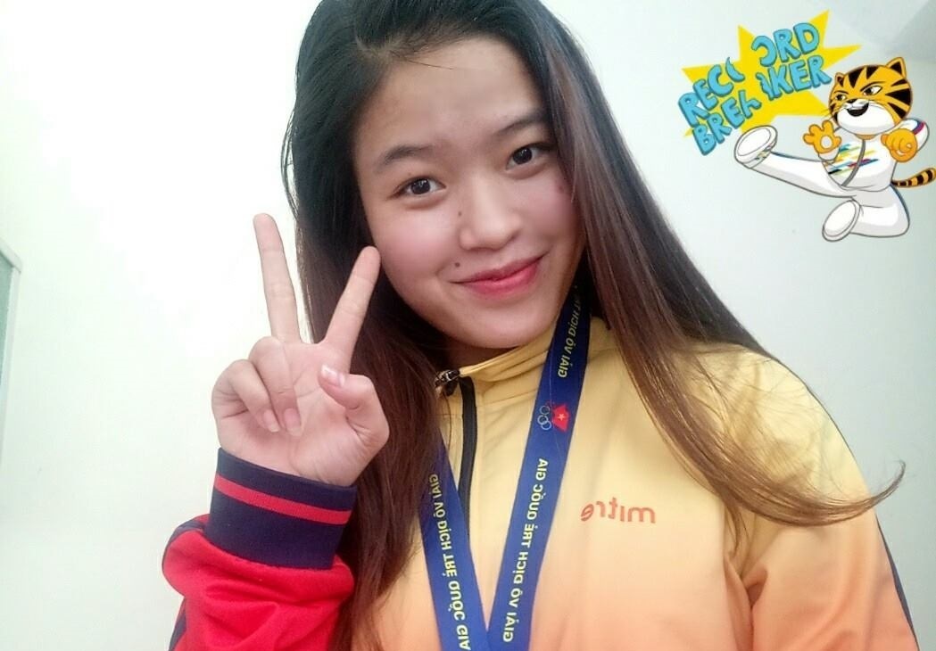 Ten cuop 'so nho' gap phai co gai dai den taekwondo tai ben xe bus hinh anh