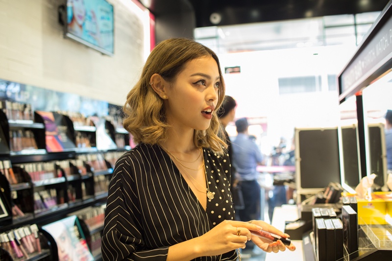 lily maymac den viet nam anh 6