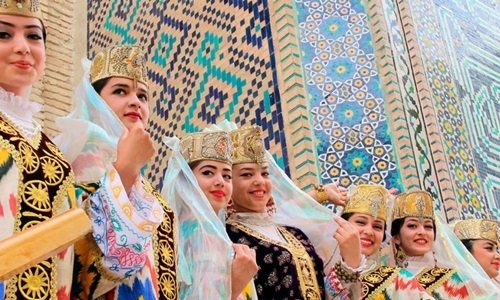 Ngoai so huu loat cau thu nguy hiem, Uzbekistan con gi dac biet? hinh anh