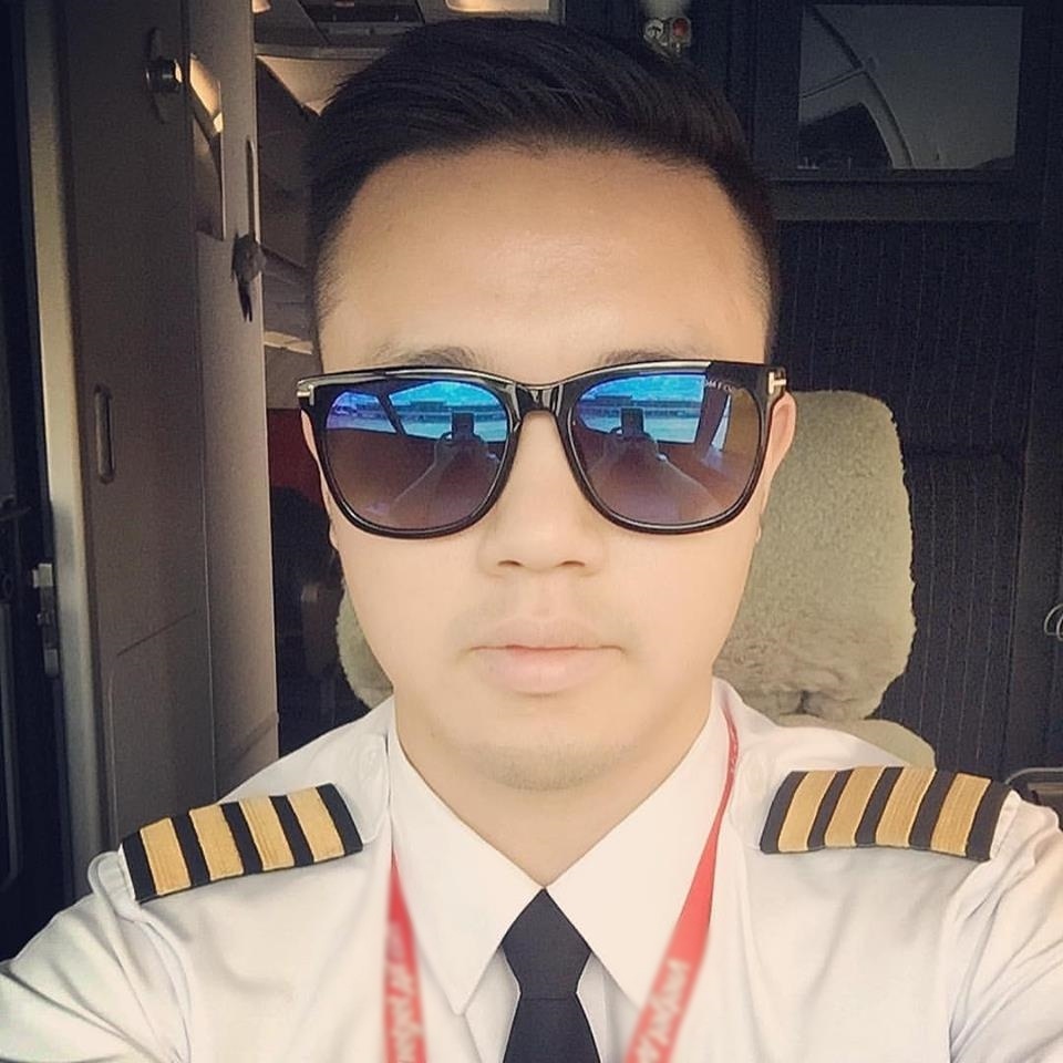 cơ trưởng đón u23 việt nam  ảnh 2 co truong don u23 viet nam anh 2