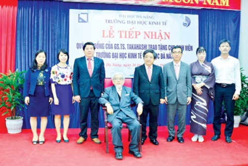 Tran tro tim nguoi tai cho nganh giao duc hinh anh