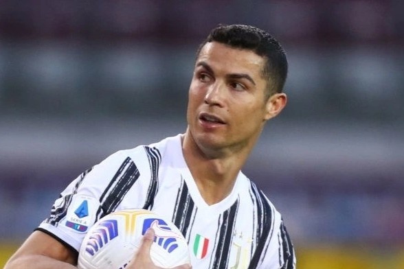 Ronaldo muon ket thuc su nghiep o Sporting Lisbon hinh anh