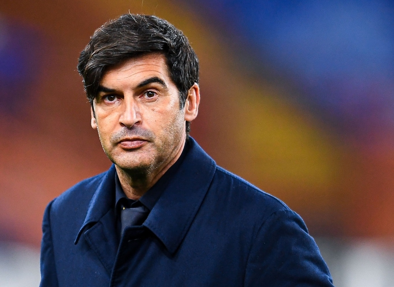 AS Roma tuyen bo chia tay HLV truoc tran gap Man Utd hinh anh