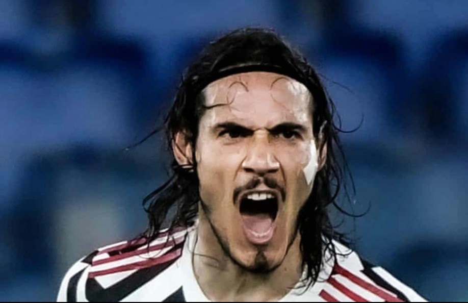 Cau tra loi cua Cavani voi Roy Keane hinh anh