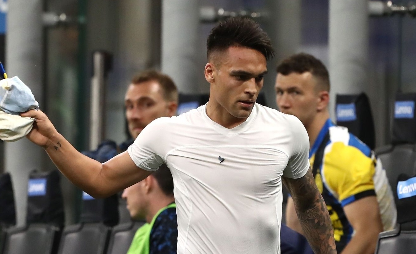 Martinez va HLV Conte cham dut mau thuan hinh anh