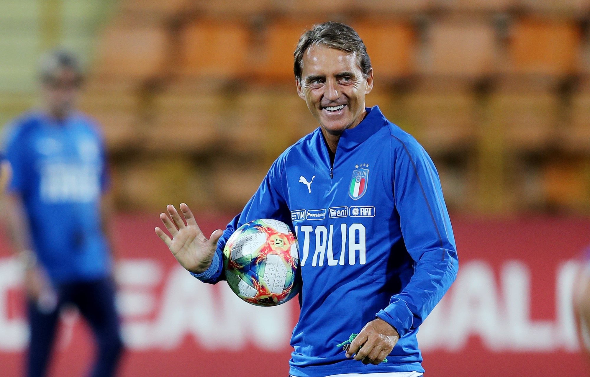 HLV Mancini gan bo voi tuyen Italy them 5 nam hinh anh