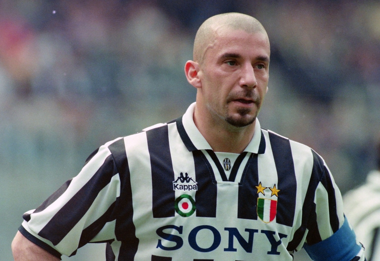 cau thu giau co anh 13